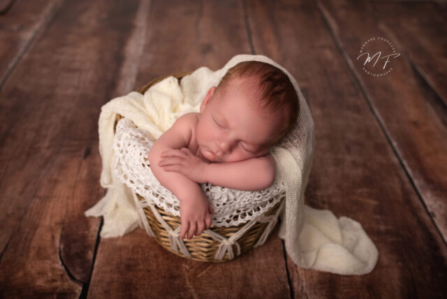 Shooting Bébé Nouveau Né Nourrisson Photographe Rennes Fougères Vitré Saint Aubin du Cormier