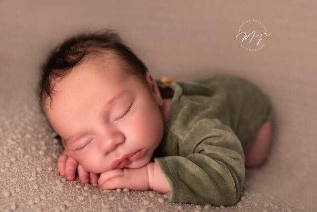 Shooting Bébé Nouveau Né Nourrisson Photographe Rennes Fougères Vitré Saint Aubin du Cormier