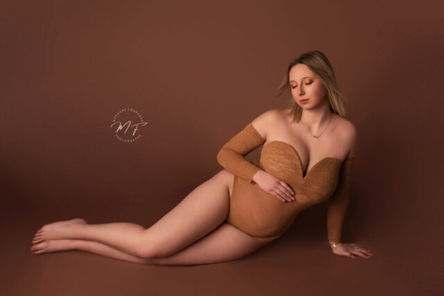 Shooting Grossesse Maternité Femme Enceinte Photographe Rennes Fougères Vitré Saint Aubin du Cormier