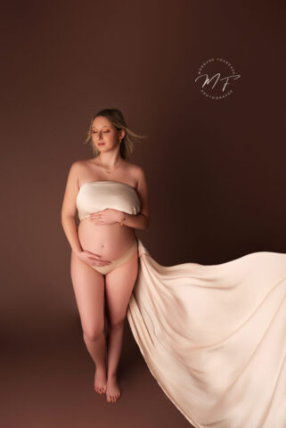 Shooting Grossesse Maternité Femme Enceinte Photographe Rennes Fougères Vitré Saint Aubin du Cormier