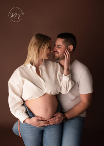 Shooting Grossesse Maternité Femme Enceinte Photographe Rennes Fougères Vitré Saint Aubin du Cormier